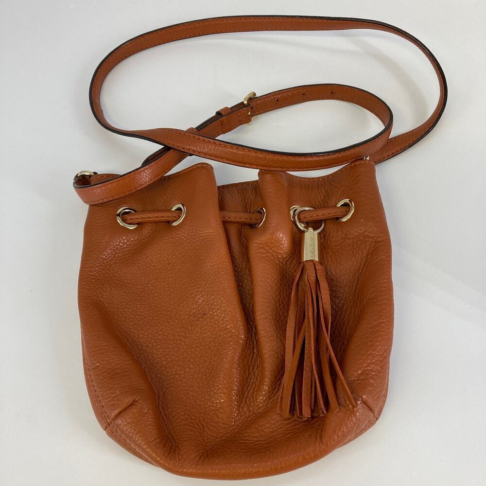 MICAEL KORS, SMALL, BURNT ORANGE LEATHER CROSSBODY BAG